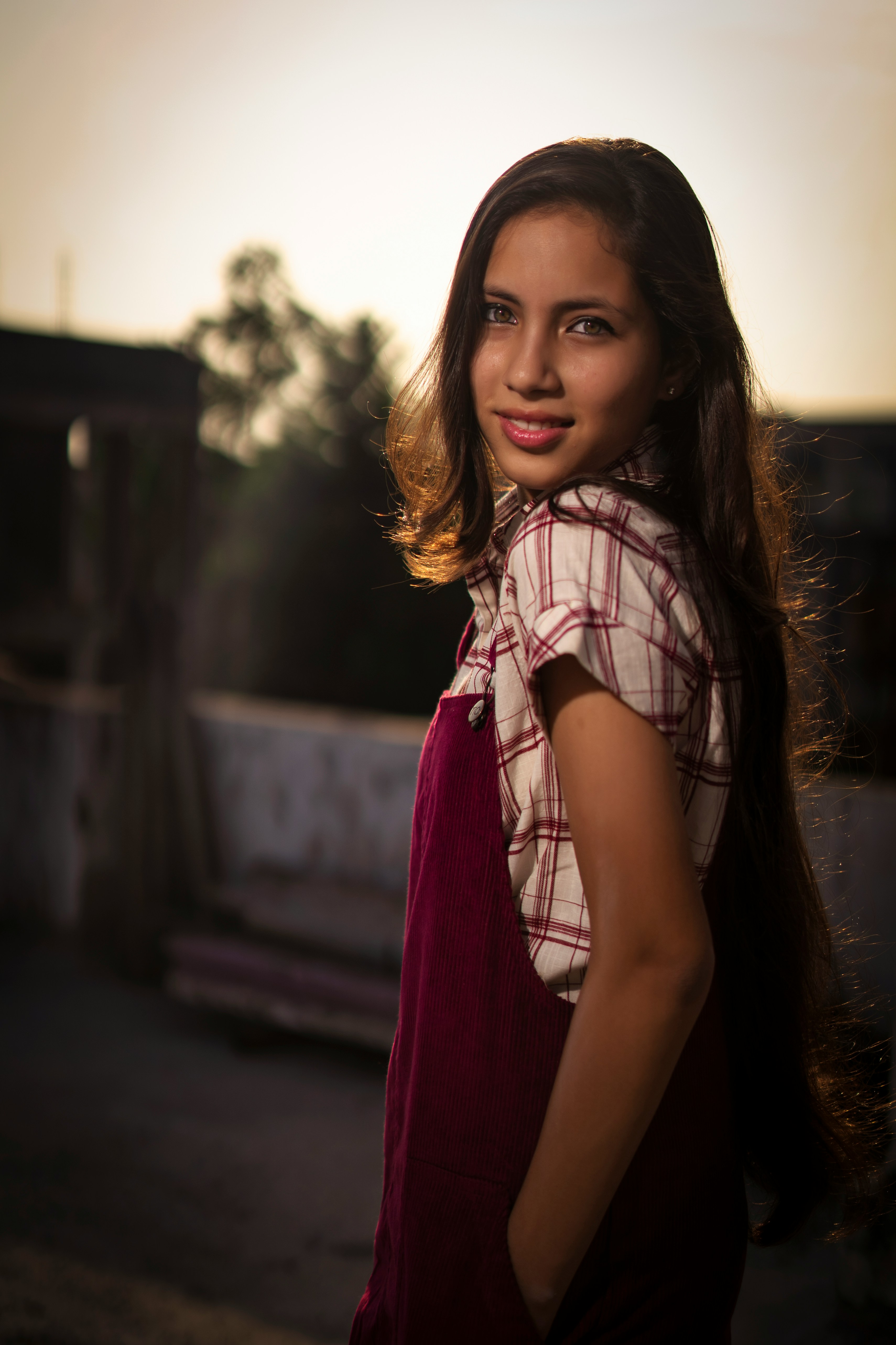 热播影片封面：城市边缘